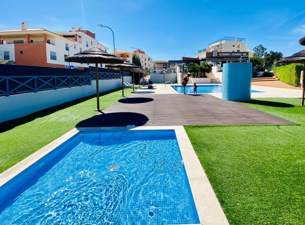 Corcovada, Sunny And Bright T1 With Large Terrace, Albufeira Lägenhet Exteriör bild